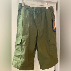 ✅ OLD NAVY Olive Green Shorts